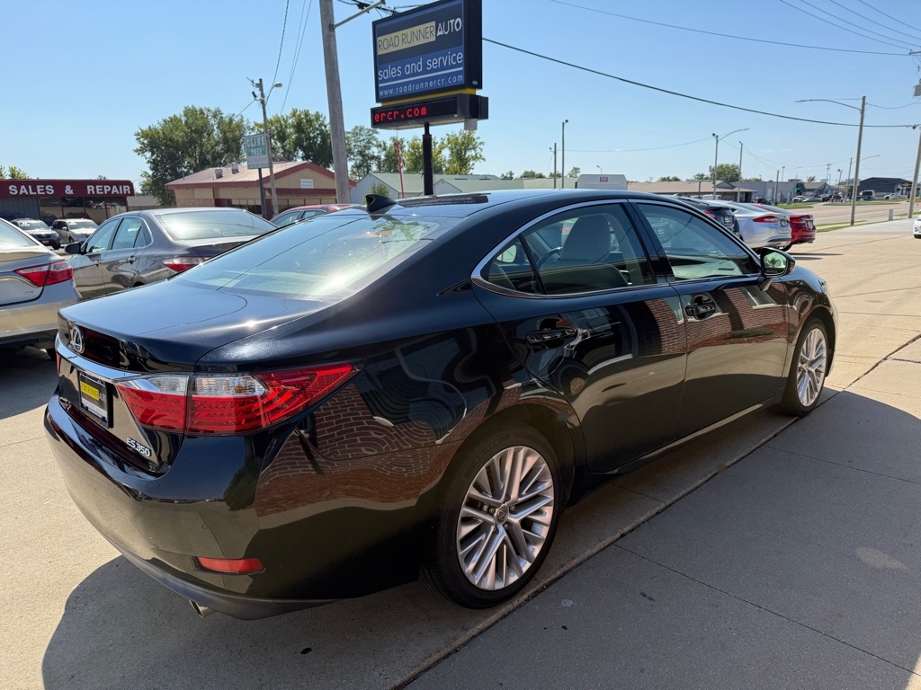2015 Lexus ES 350 photo 7