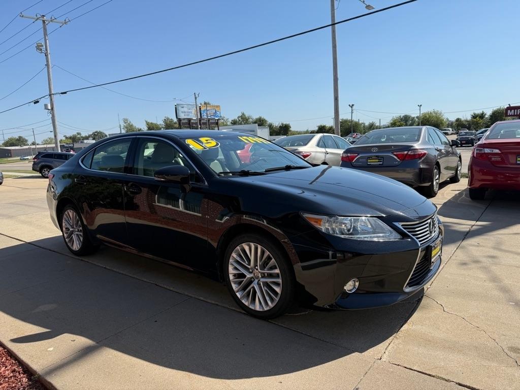 Lexus ES 350 Sedan 2015