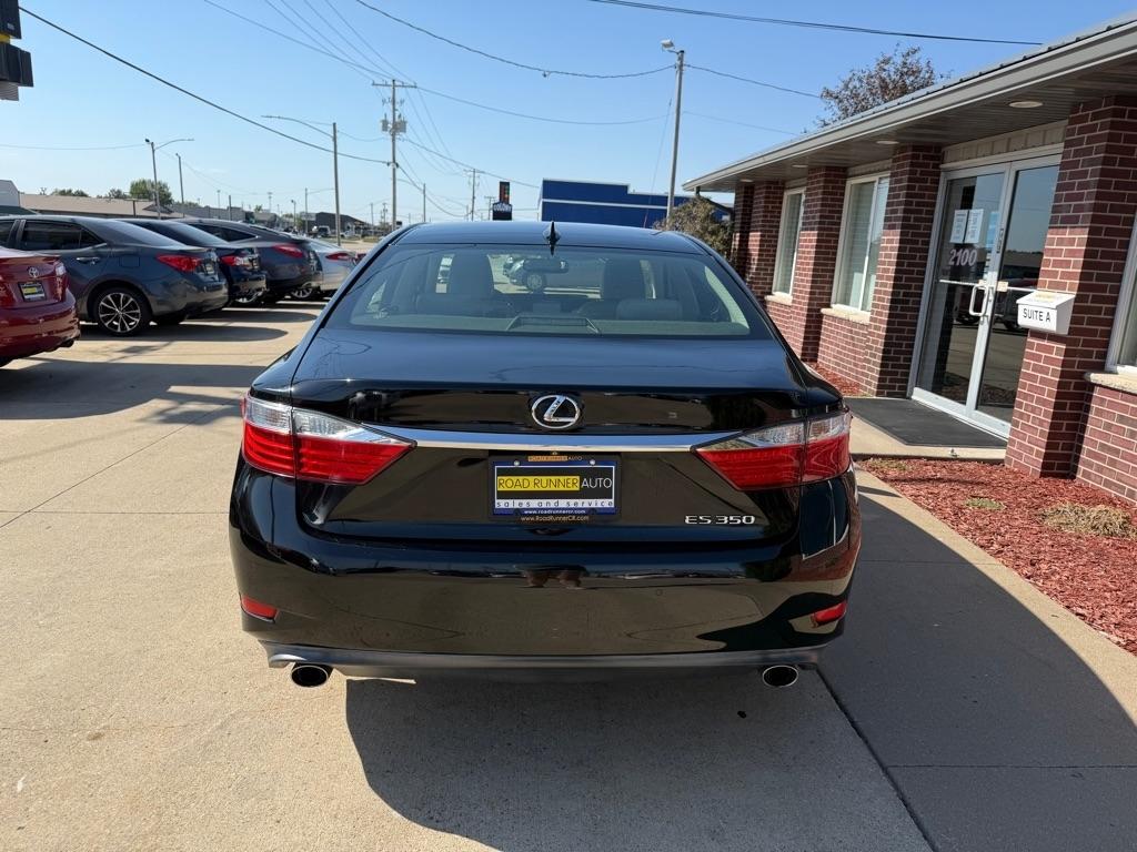 Lexus ES 350 Sedan 2015