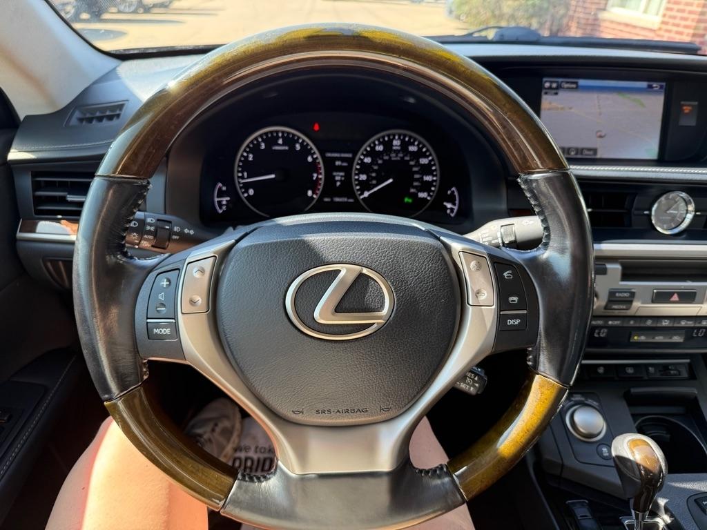 Lexus ES 350 Sedan 2015