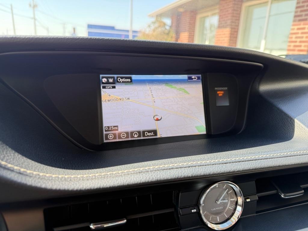 Lexus ES 350 Sedan 2015