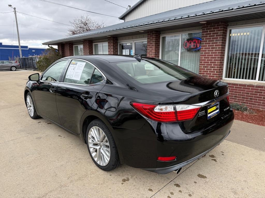 Lexus ES 350 Sedan 2015