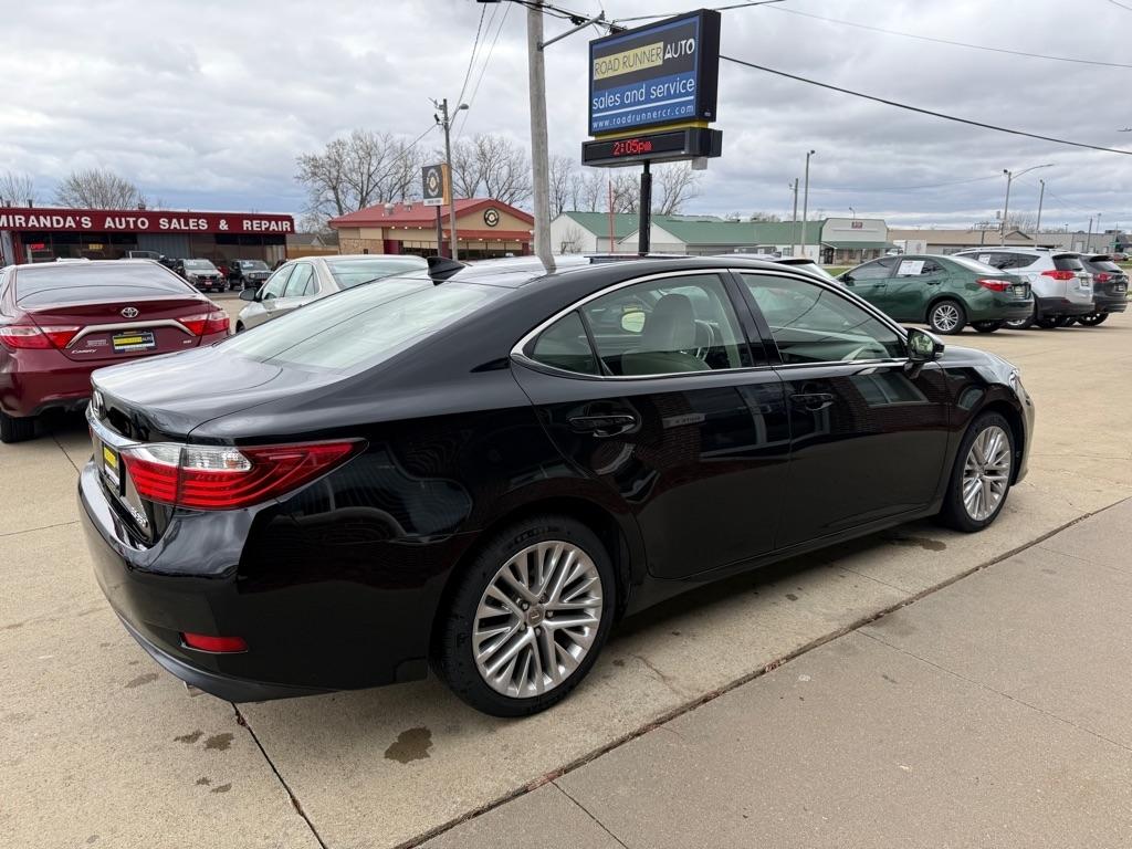 Lexus ES 350 Sedan 2015