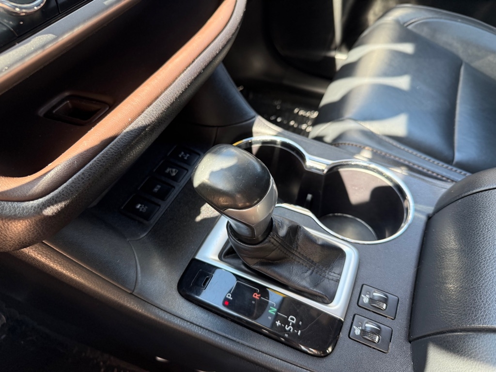 2017 Toyota Highlander XLE photo 13