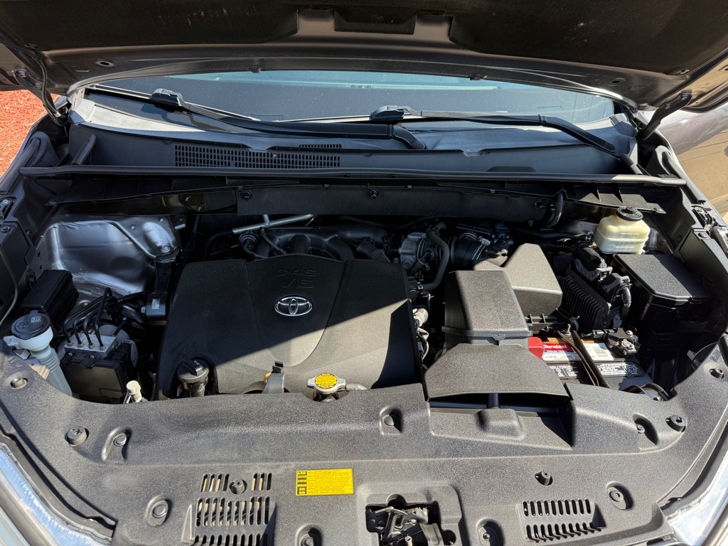 2017 Toyota Highlander XLE photo 26