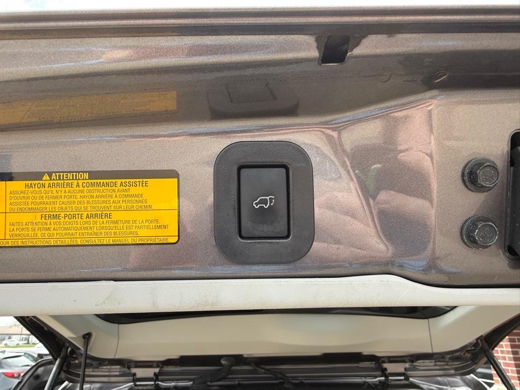 Toyota Sienna XLE FWD 8-Passenger V6 2012