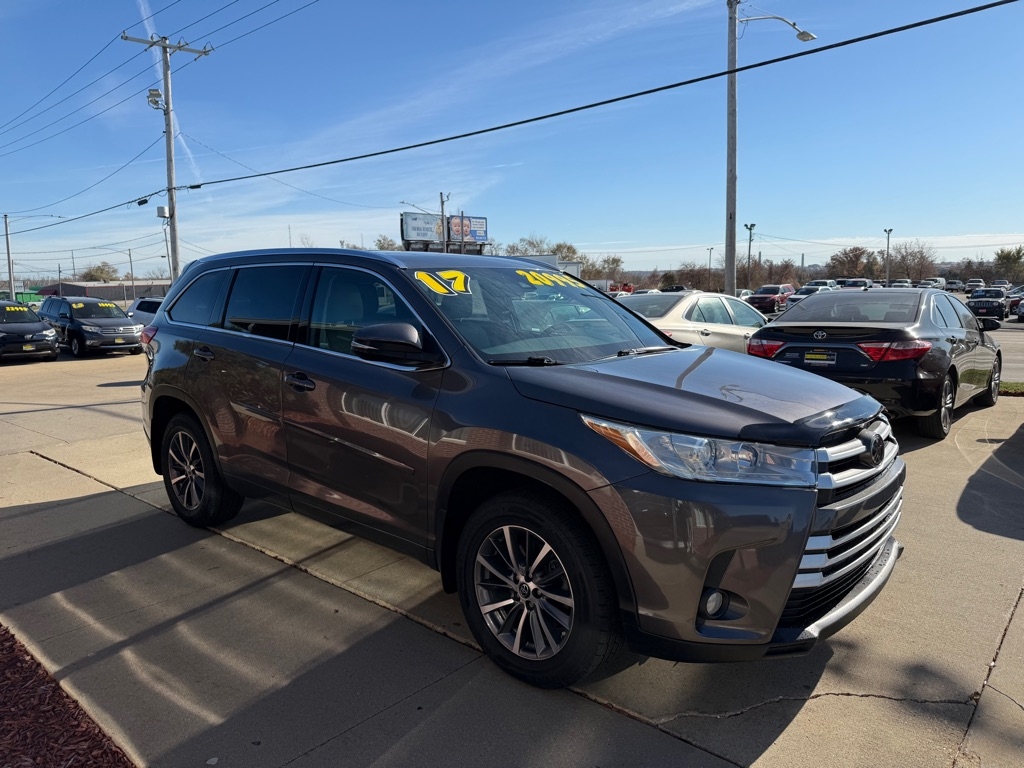 2017 Toyota Highlander SE AWD V6
