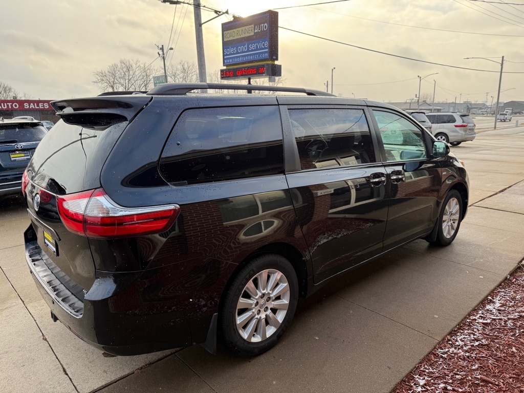 Toyota Sienna Limited AWD 7-Passenger V6 2016