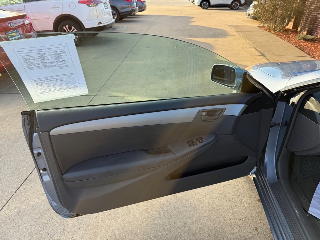 Toyota Camry Solara SE 2004