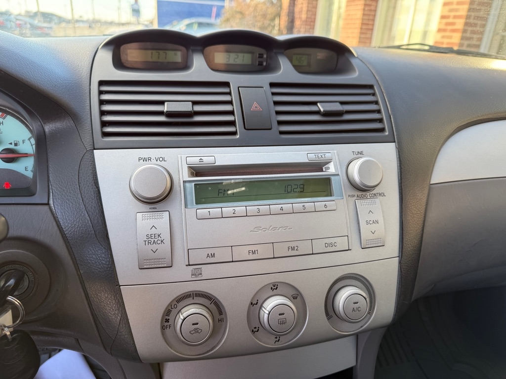 Toyota Camry Solara SE 2004