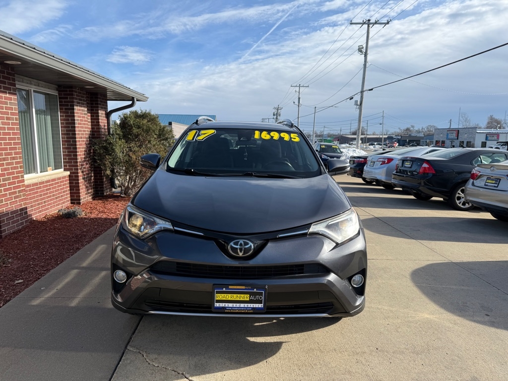 Toyota RAV4 XLE AWD 2017