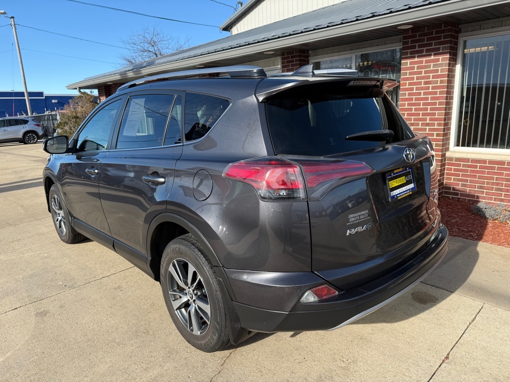 Toyota RAV4 XLE AWD 2017