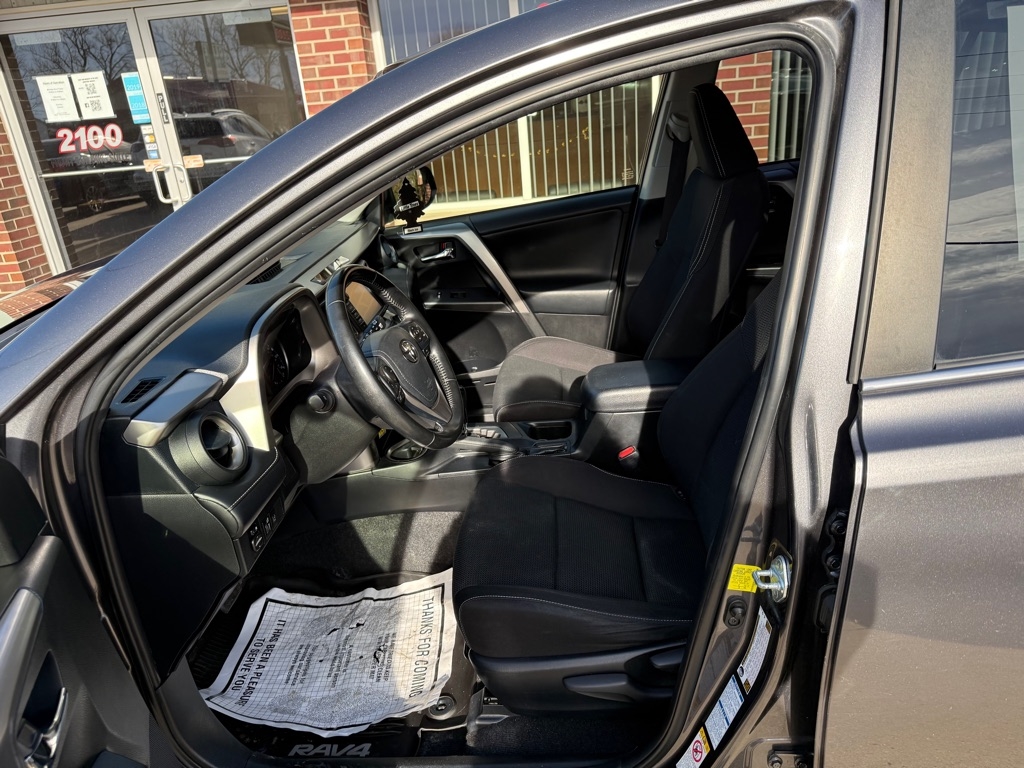 Toyota RAV4 XLE AWD 2017