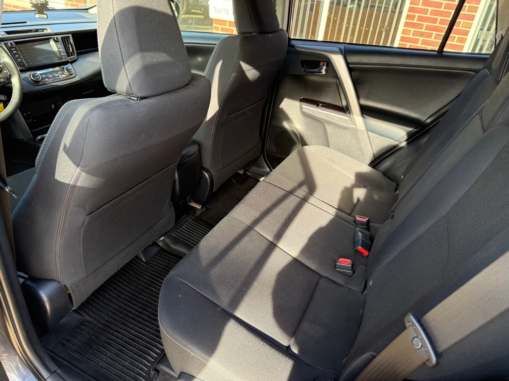 Toyota RAV4 XLE AWD 2017