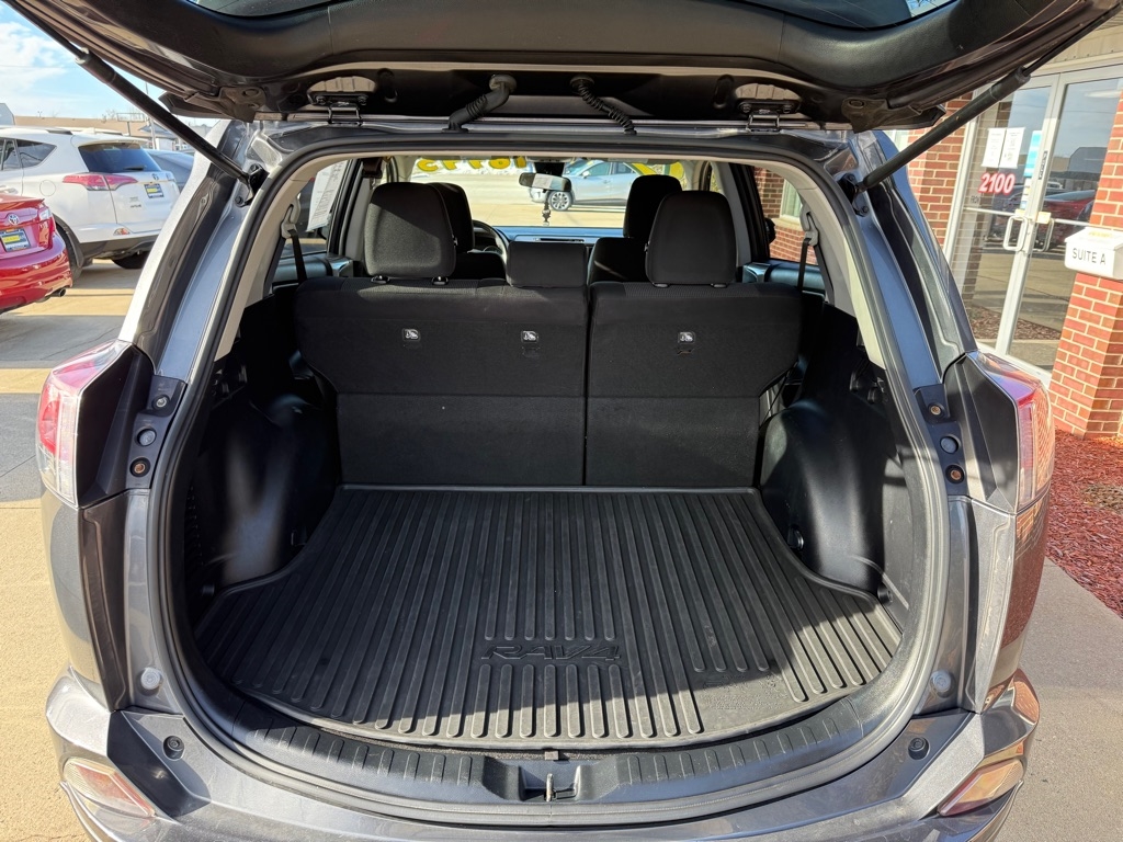 Toyota RAV4 XLE AWD 2017