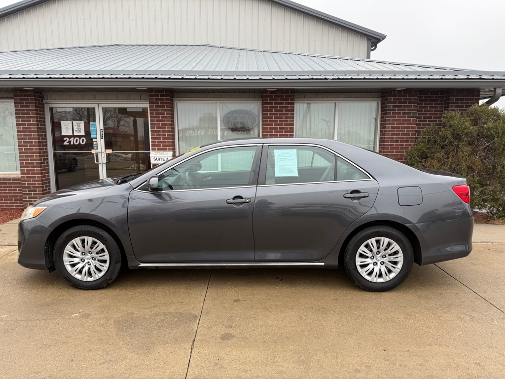 Toyota Camry LE 2012