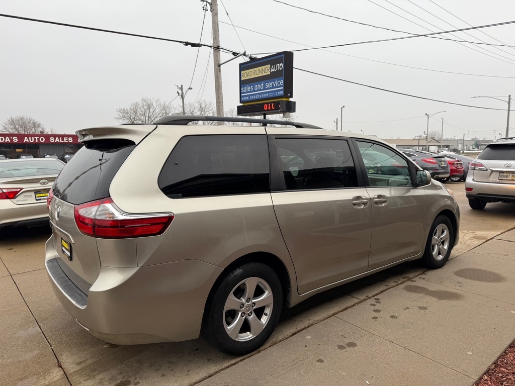 Toyota Sienna LE FWD 8-Passenger V6 2015