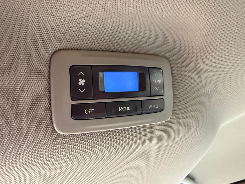 Toyota Sienna LE FWD 8-Passenger V6 2015