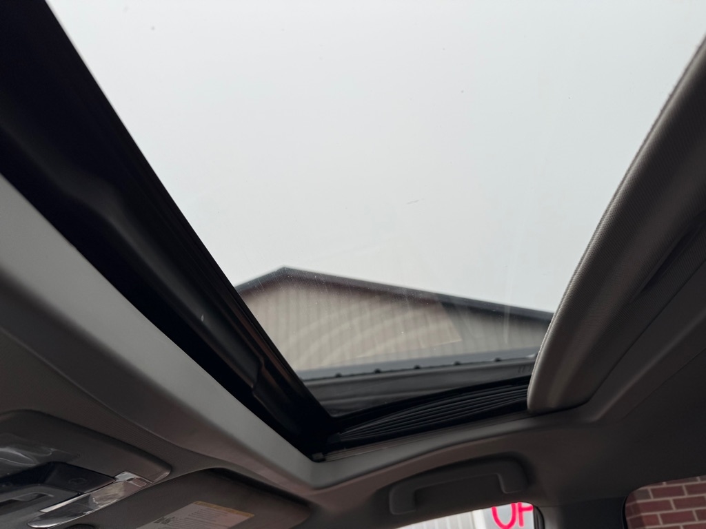 Toyota Sienna SE FWD 8-Passenger V6 2015