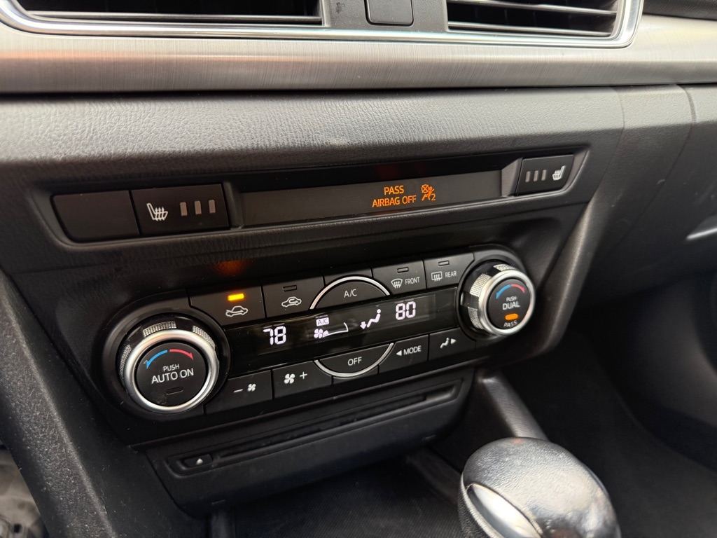 Mazda MAZDA3 s Grand Touring AT 5-Door 2015