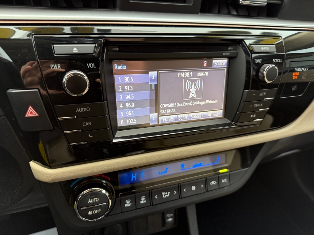 Toyota Corolla LE CVT 2015