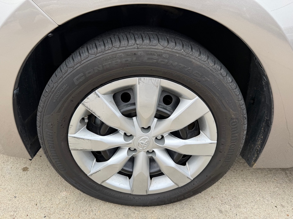 Toyota Corolla LE CVT 2015