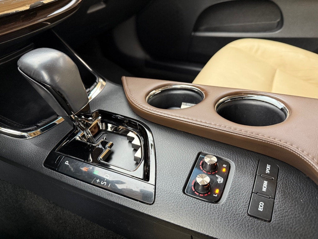 Toyota Avalon XLE 2013