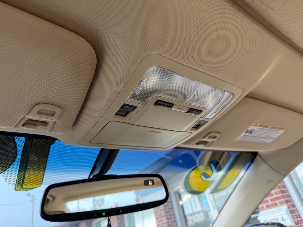 Toyota Avalon XLE 2013