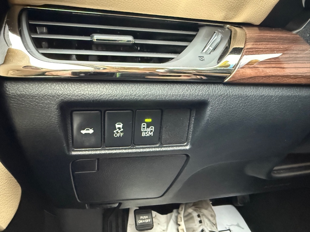 Toyota Avalon XLE 2013