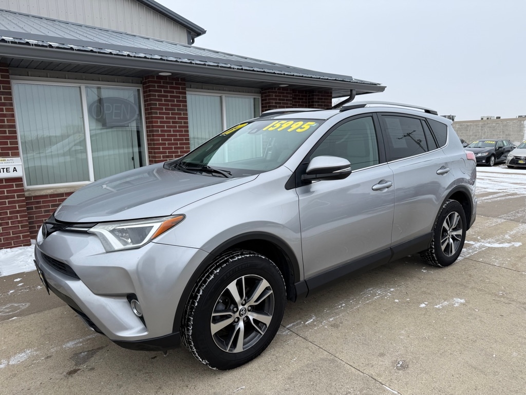 Toyota RAV4 XLE AWD 2017