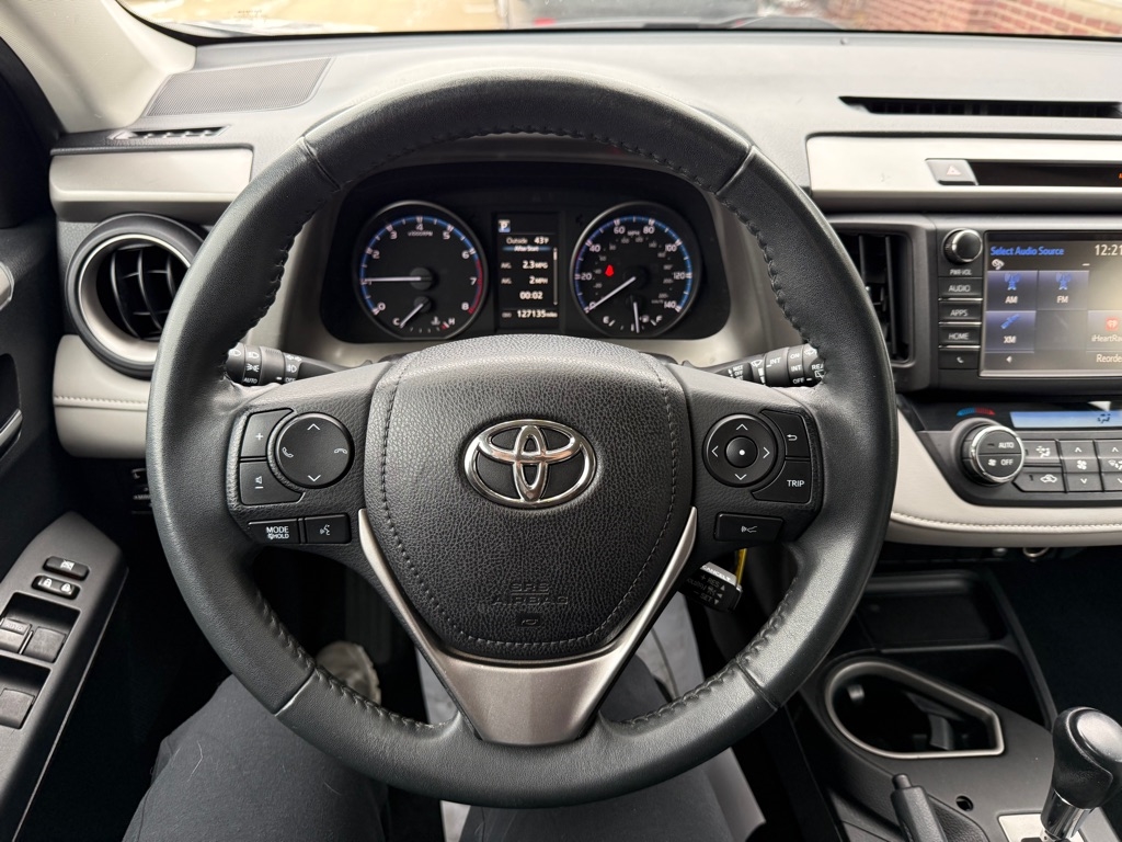 Toyota RAV4 XLE AWD 2017