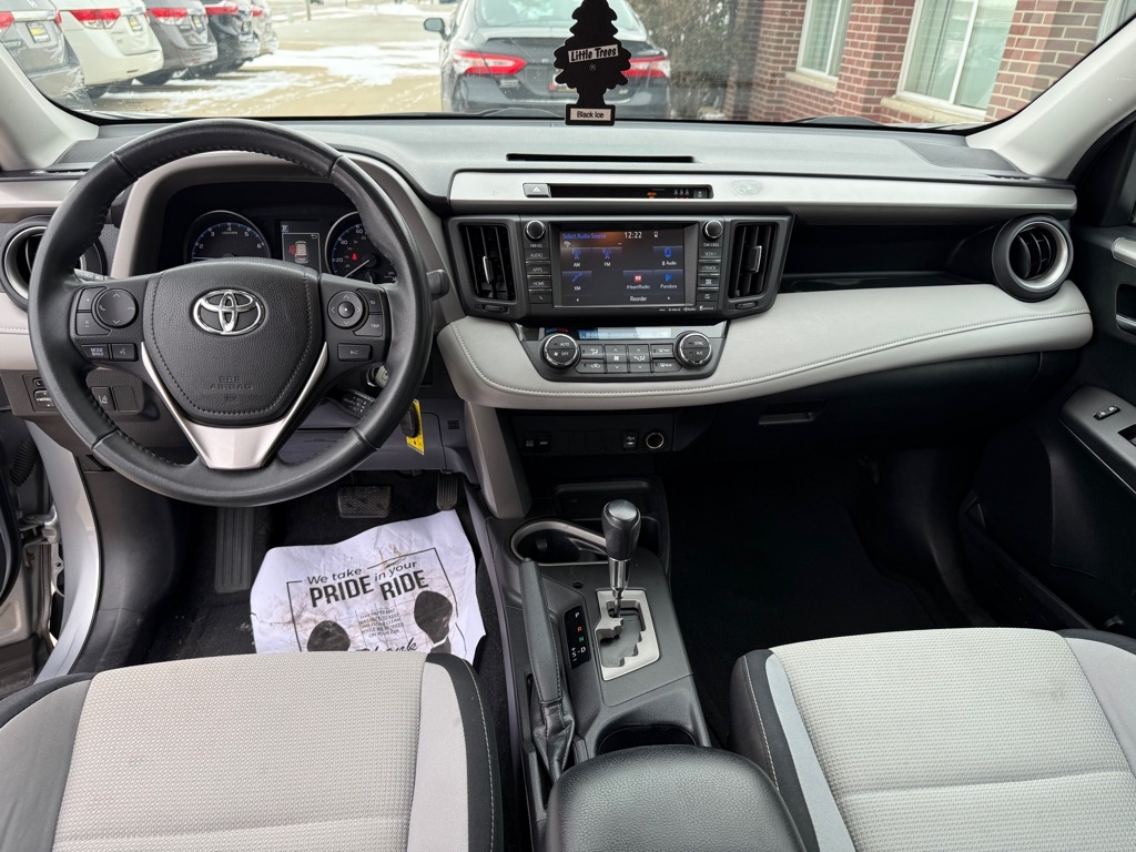 Toyota RAV4 XLE AWD 2017