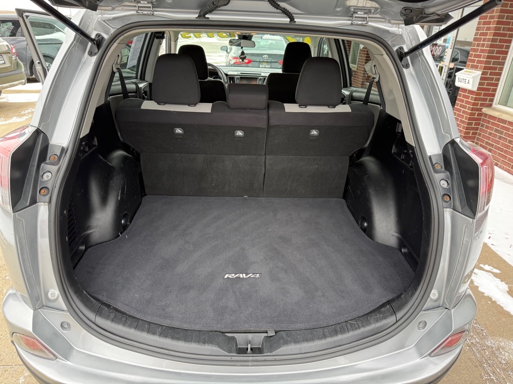 Toyota RAV4 XLE AWD 2017