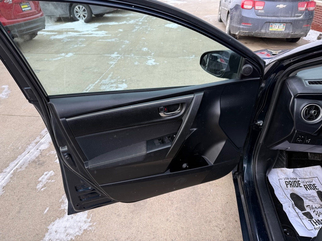 Toyota Corolla LE CVT 2017