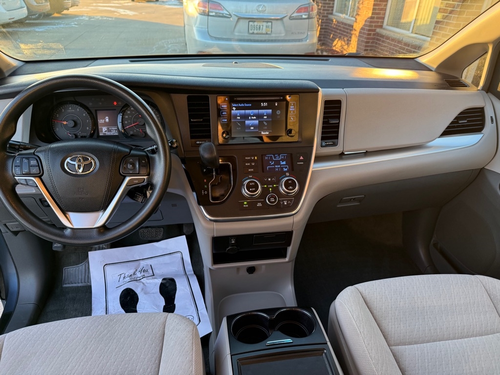 Toyota Sienna LE FWD 8-Passenger V6 2015