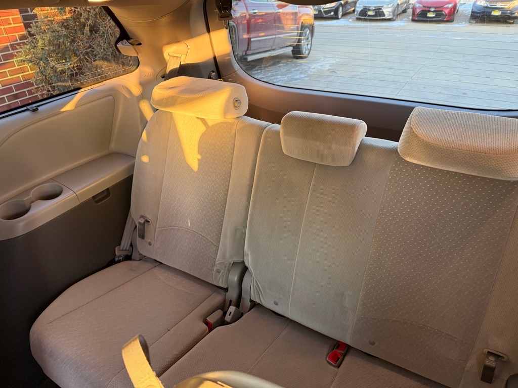 Toyota Sienna LE FWD 8-Passenger V6 2015