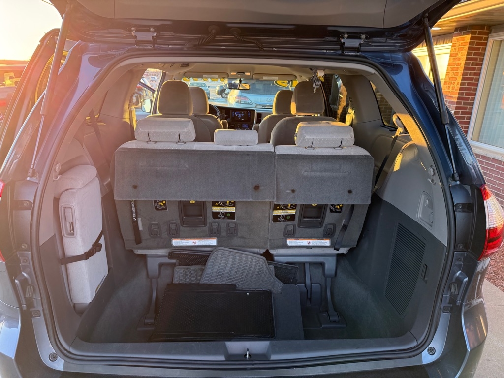 Toyota Sienna LE FWD 8-Passenger V6 2015
