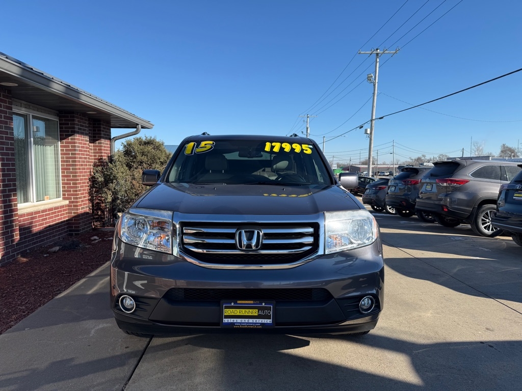 Honda Pilot Touring 4WD 5-Spd AT with DVD 2015