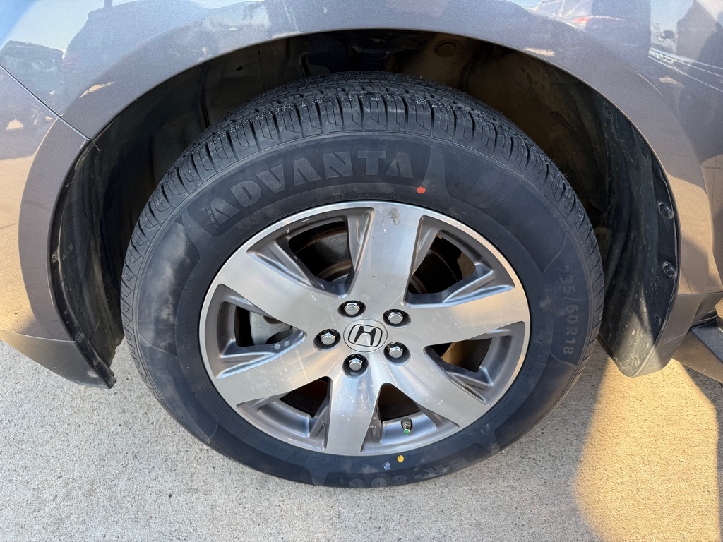 Honda Pilot Touring 4WD 5-Spd AT with DVD 2015