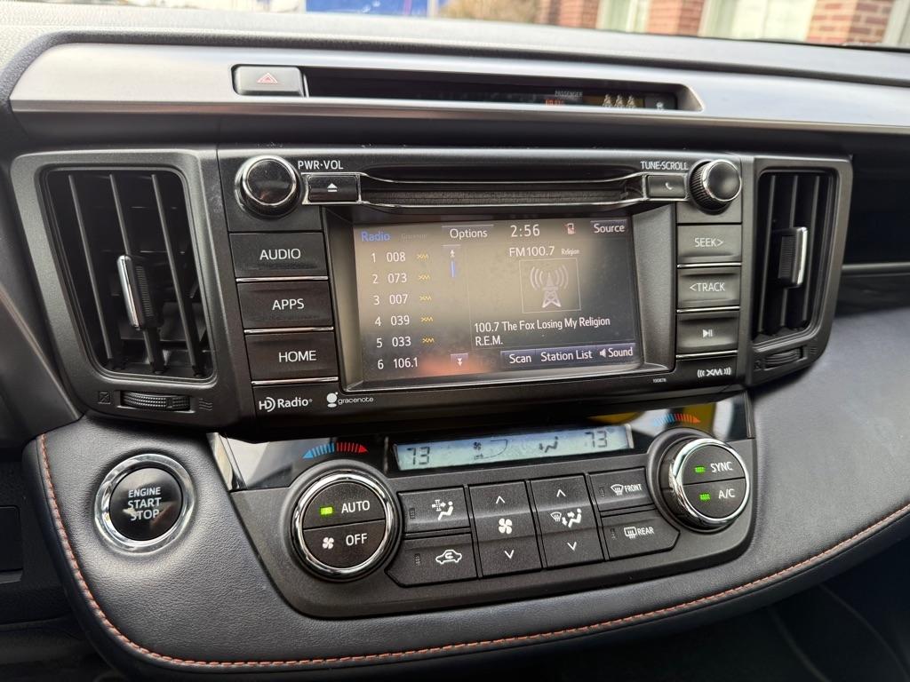 Toyota RAV4 SE 4WD 2018