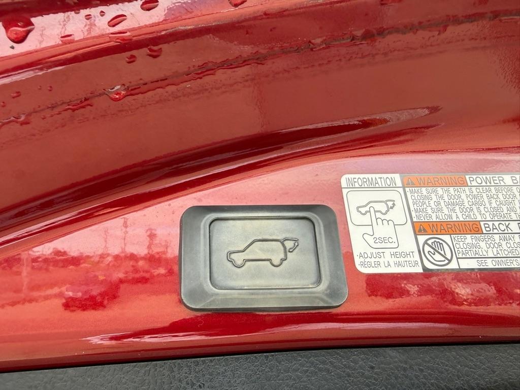 Toyota RAV4 SE 4WD 2018