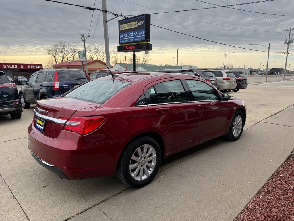 Chrysler 200 Touring 2013
