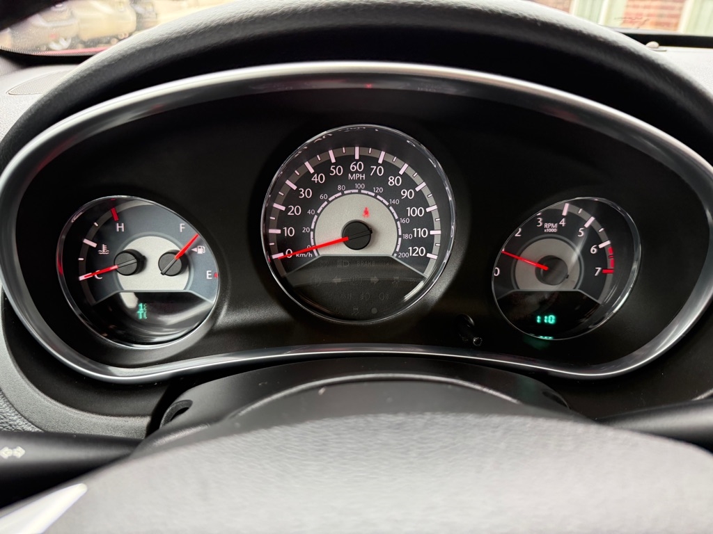 Chrysler 200 Touring 2013