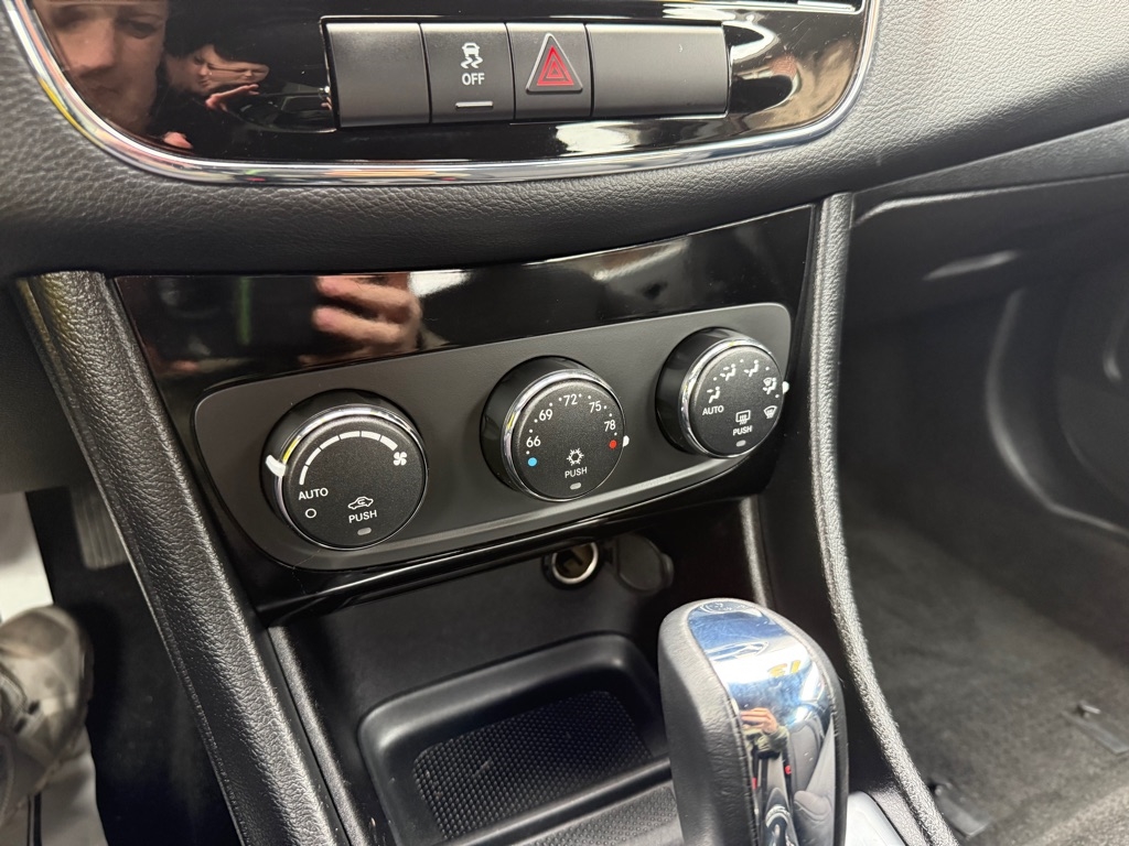 Chrysler 200 Touring 2013