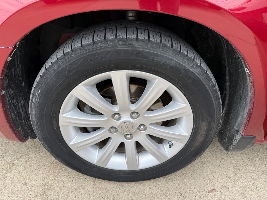 Chrysler 200 Touring 2013