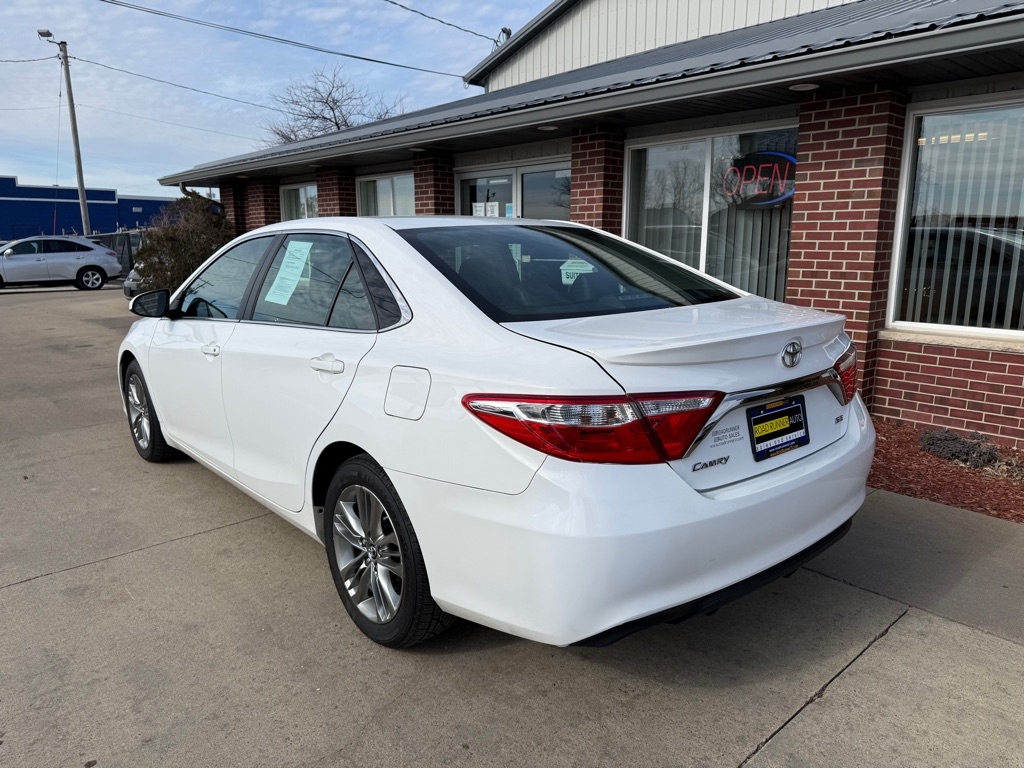 Toyota Camry SE 2015