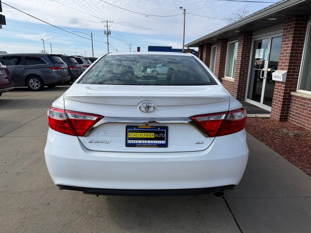Toyota Camry SE 2015