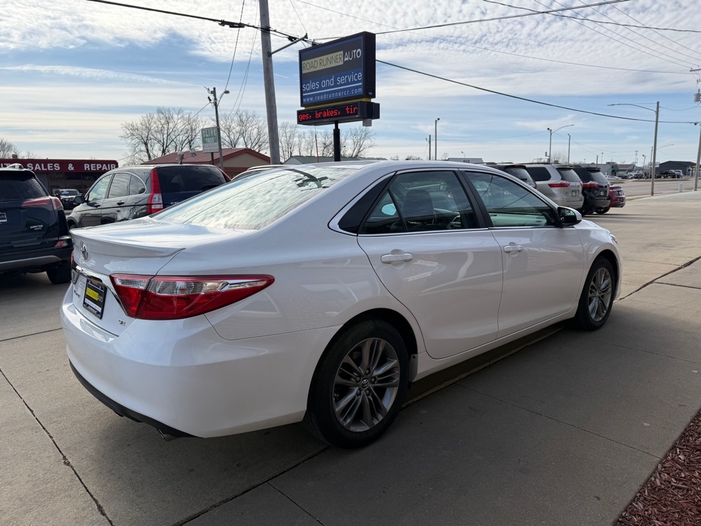 Toyota Camry SE 2015