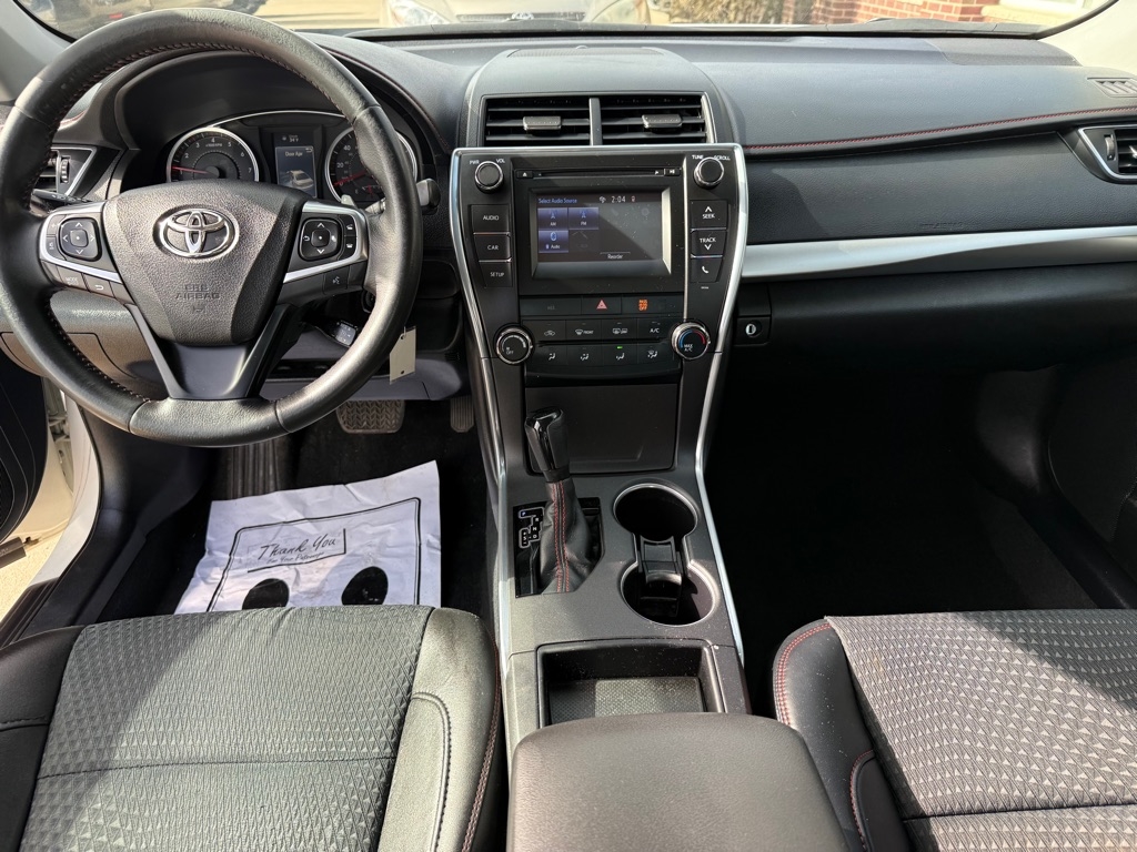 Toyota Camry SE 2015