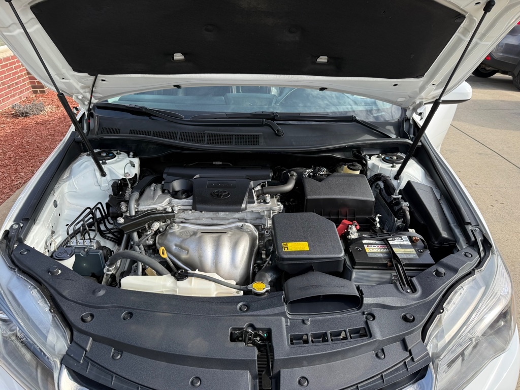 Toyota Camry SE 2015